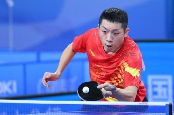 全锦赛许昕进8强后因伤退赛 刘炜珊杨屹韵进决赛