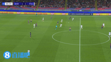 竞技状态  越来越好！拉什福德钟摆过人，传中制造底线球